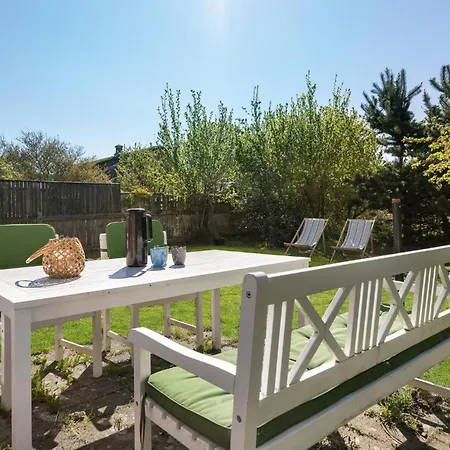 Awesome In With House A Panoramic View *