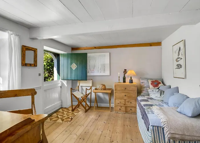 Gorgeous Home In Fano With Wifi